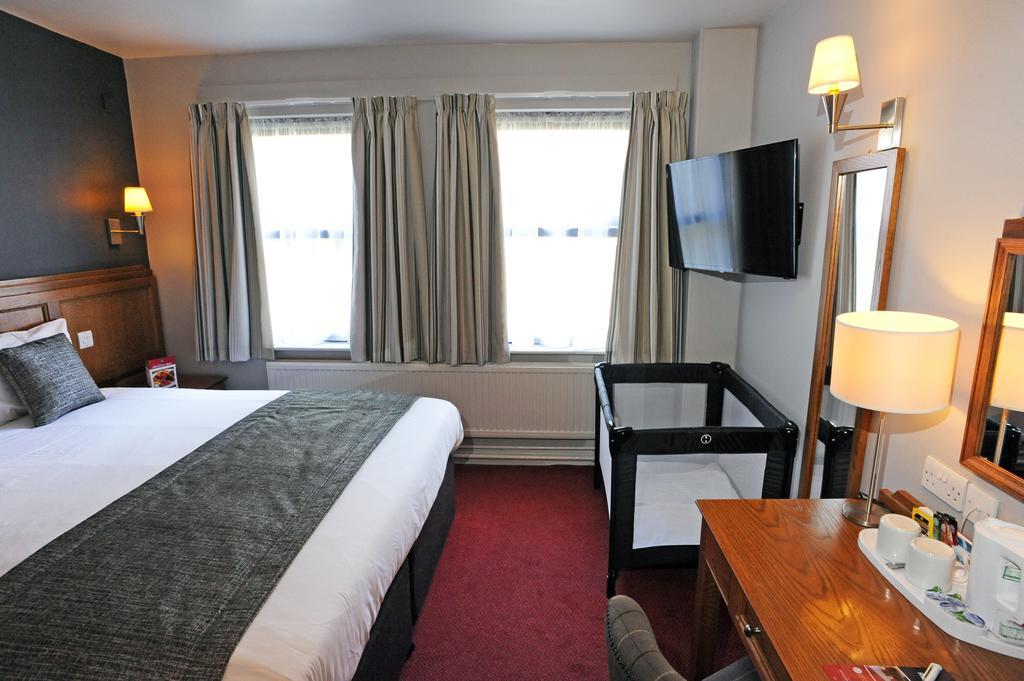 Brentwood Inn By Greene King Inns Rotherham Rom bilde