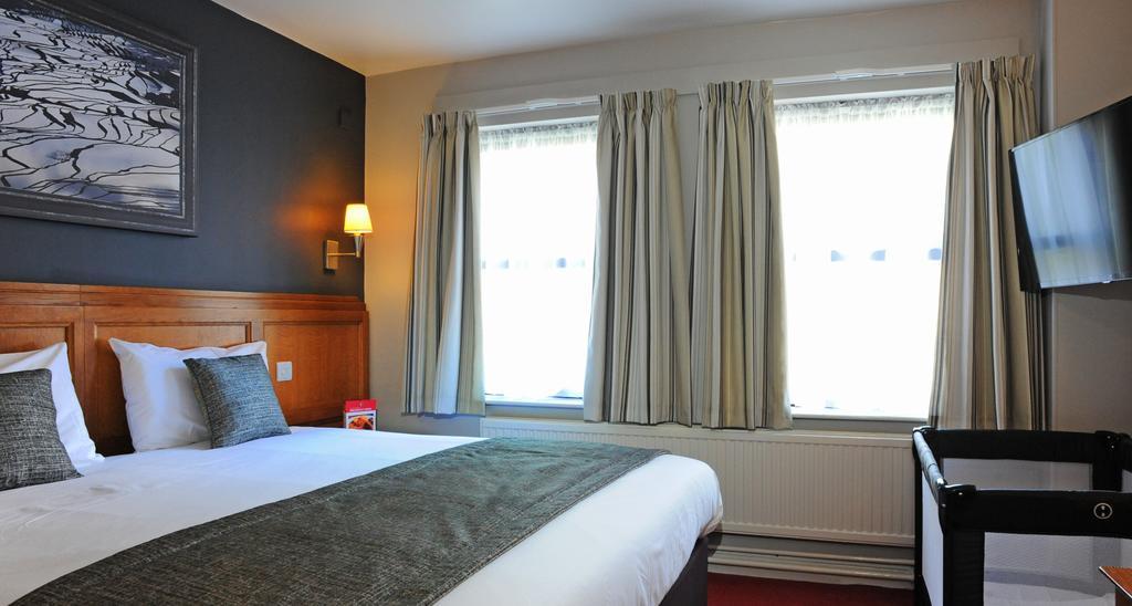 Brentwood Inn By Greene King Inns Rotherham Rom bilde