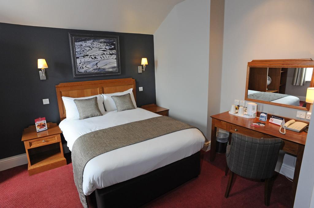 Brentwood Inn By Greene King Inns Rotherham Rom bilde